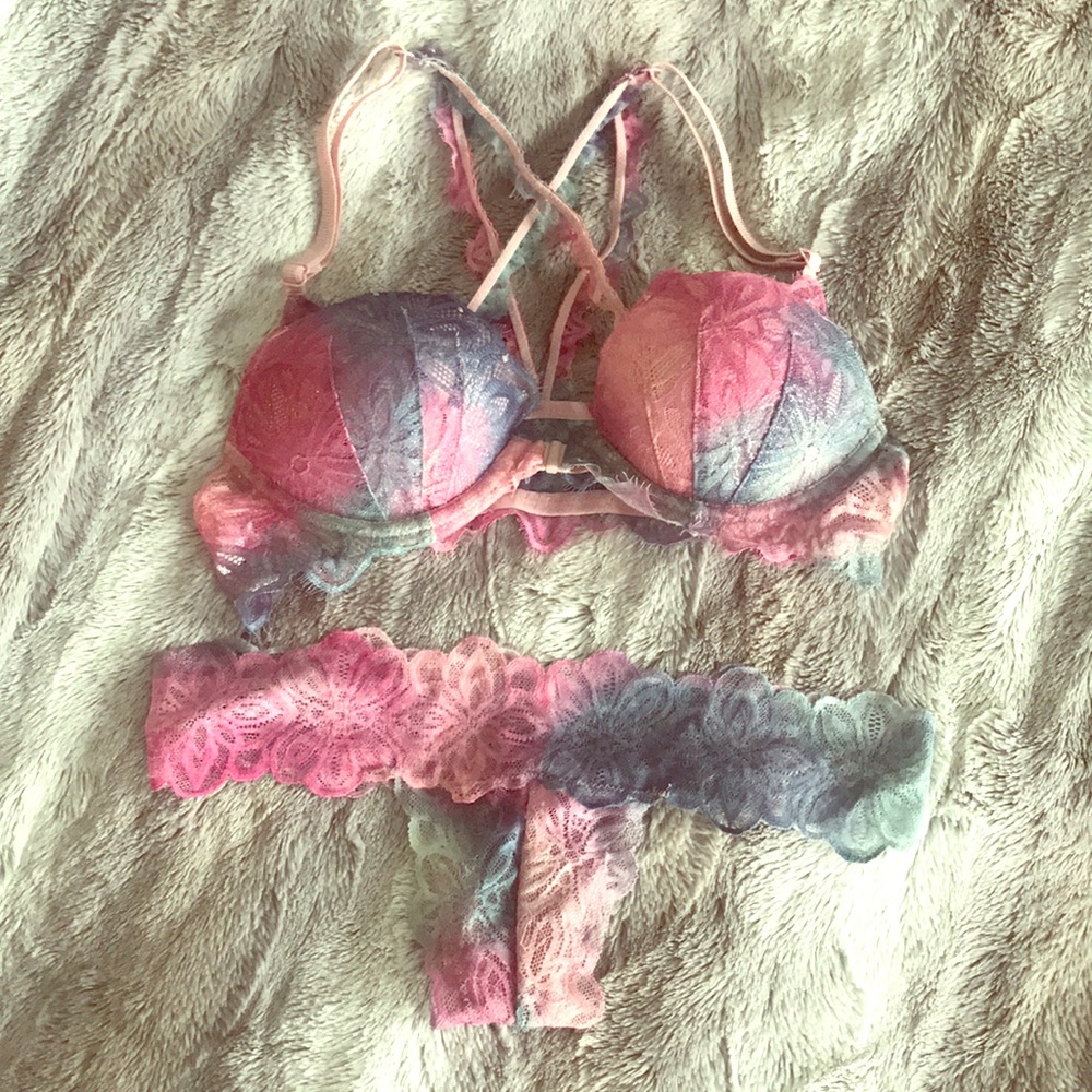 VS PINK “mermaid” bra and panty set!